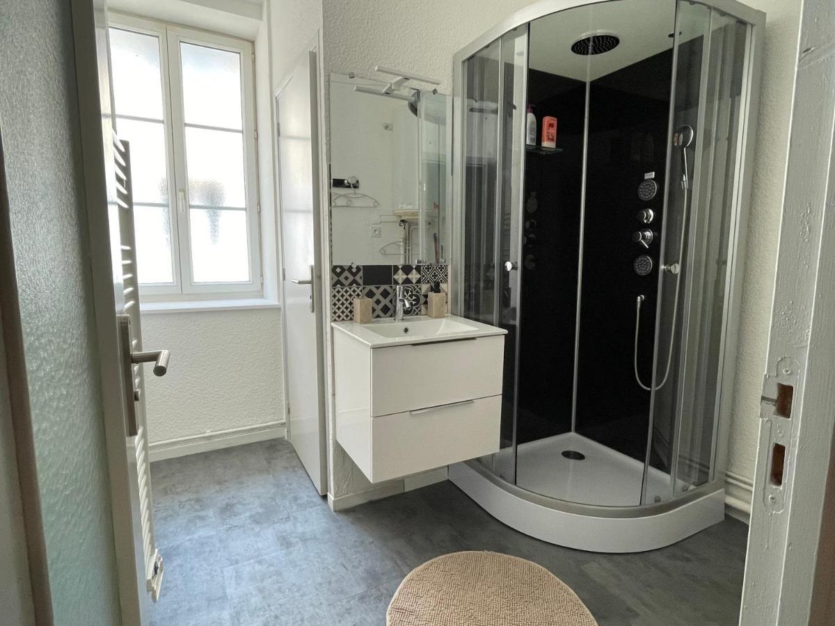 Апартаменты Grand Studio Lumineux Et Idealement Place. Макон Экстерьер фото